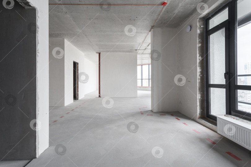 Скачать интерьер квартиры без отделки в серых тонах фотосток Ozero