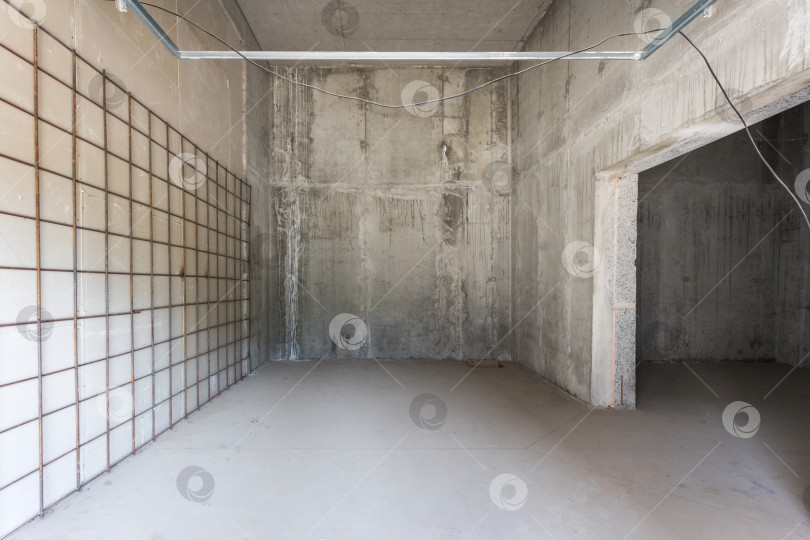 Скачать интерьер квартиры без отделки в серых тонах фотосток Ozero