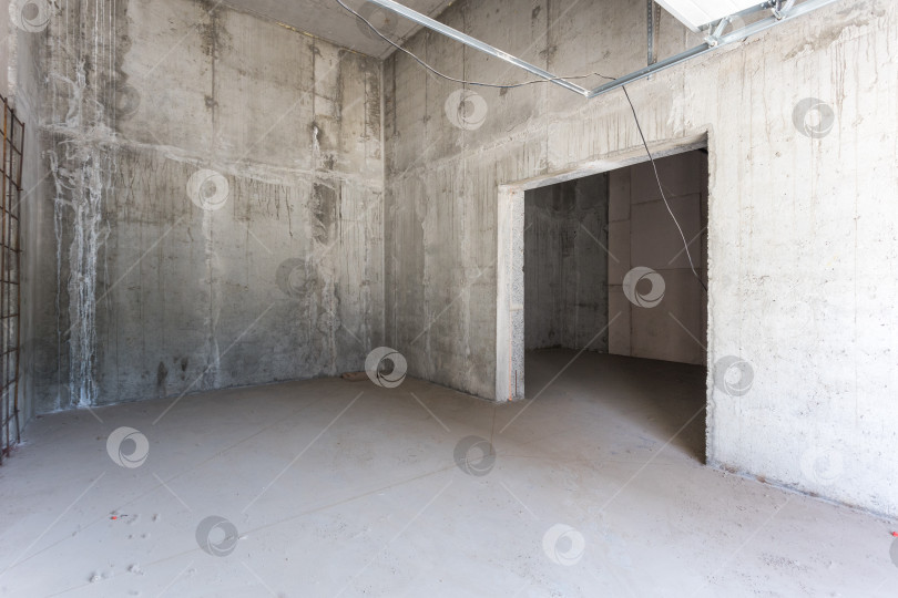 Скачать интерьер квартиры без отделки в серых тонах фотосток Ozero