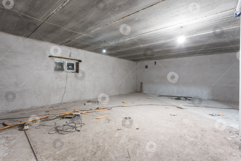 Скачать интерьер квартиры без отделки в серых тонах фотосток Ozero