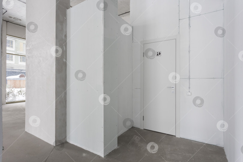 Скачать интерьер квартиры без отделки в серых тонах фотосток Ozero