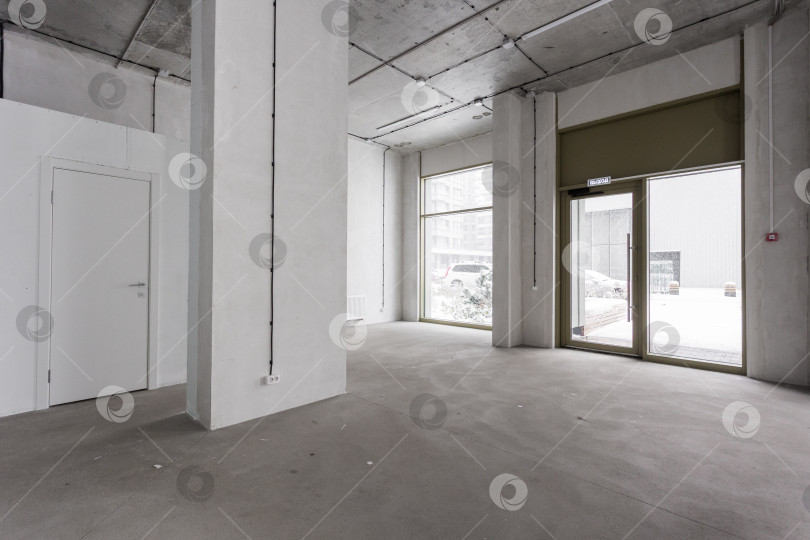 Скачать интерьер квартиры без отделки в серых тонах фотосток Ozero