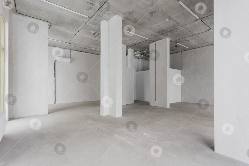 Скачать интерьер квартиры без отделки в серых тонах фотосток Ozero