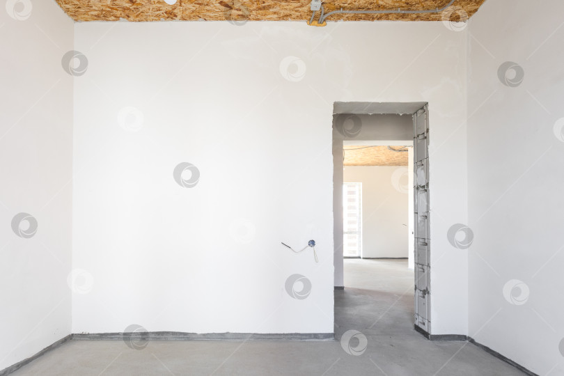 Скачать интерьер квартиры без отделки в серых тонах фотосток Ozero