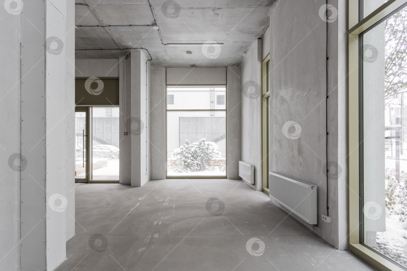 Скачать интерьер квартиры без отделки в серых тонах фотосток Ozero