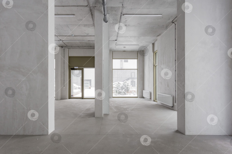 Скачать интерьер квартиры без отделки в серых тонах фотосток Ozero