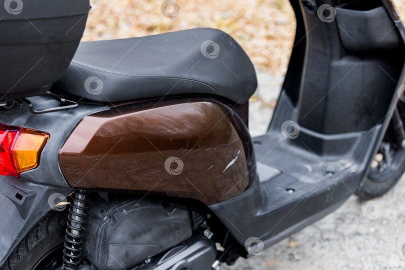 Скачать детали и элементы скутера поблизости фотосток Ozero