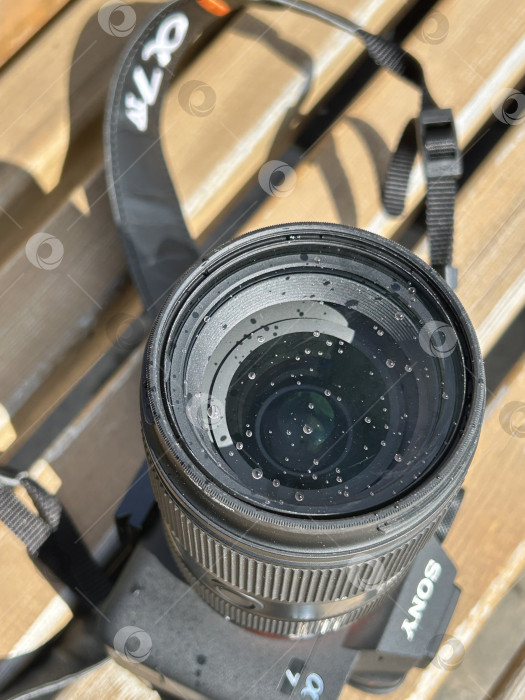 Скачать Часы были выпущены на рынок без зазеркалья Sony Alpha a7 IV. Россия, февраль, август 2025г. фотосток Ozero