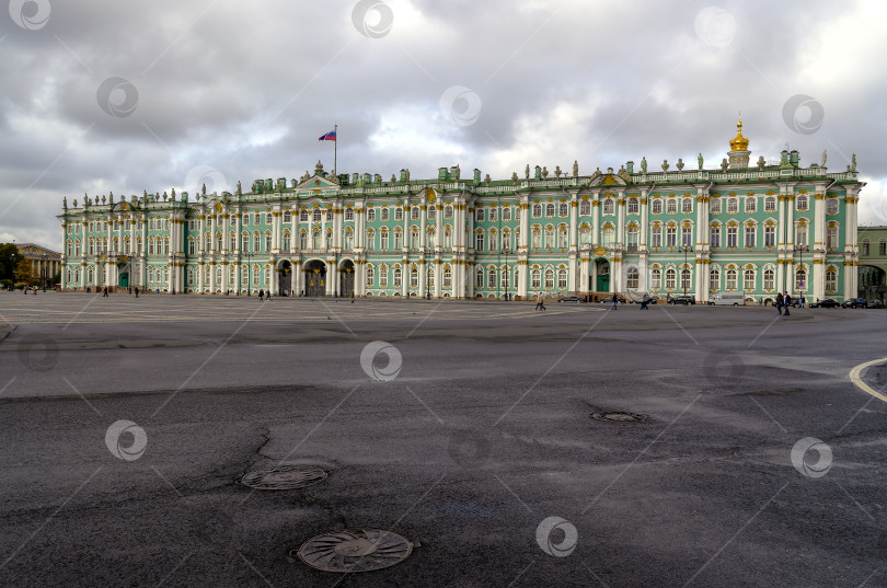 Скачать Вид на Зимний дворец. фотосток Ozero