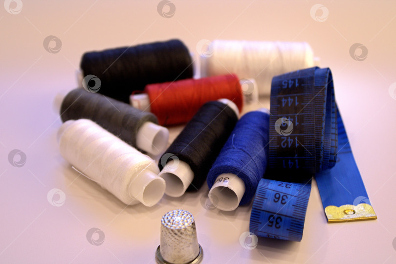 Скачать Набор швеи. фотосток Ozero