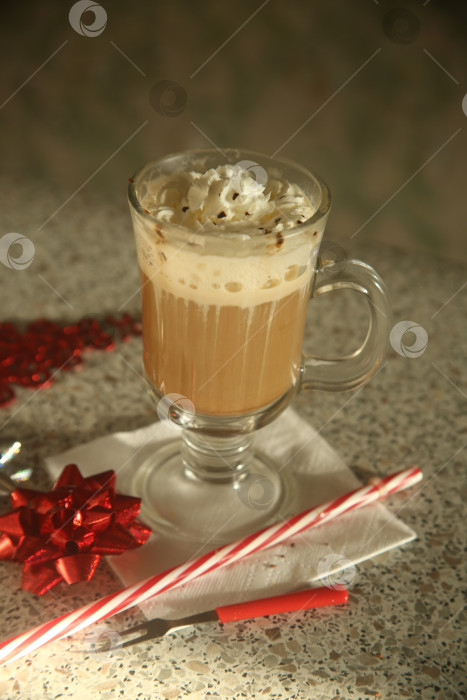 Скачать Кофе со взбитыми сливками фотосток Ozero