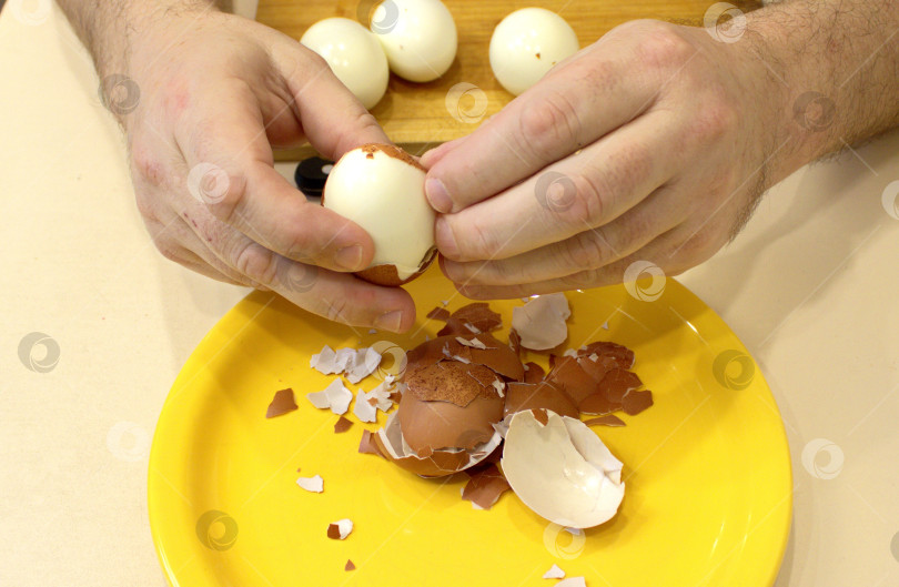 Скачать Вареное яйцо. фотосток Ozero
