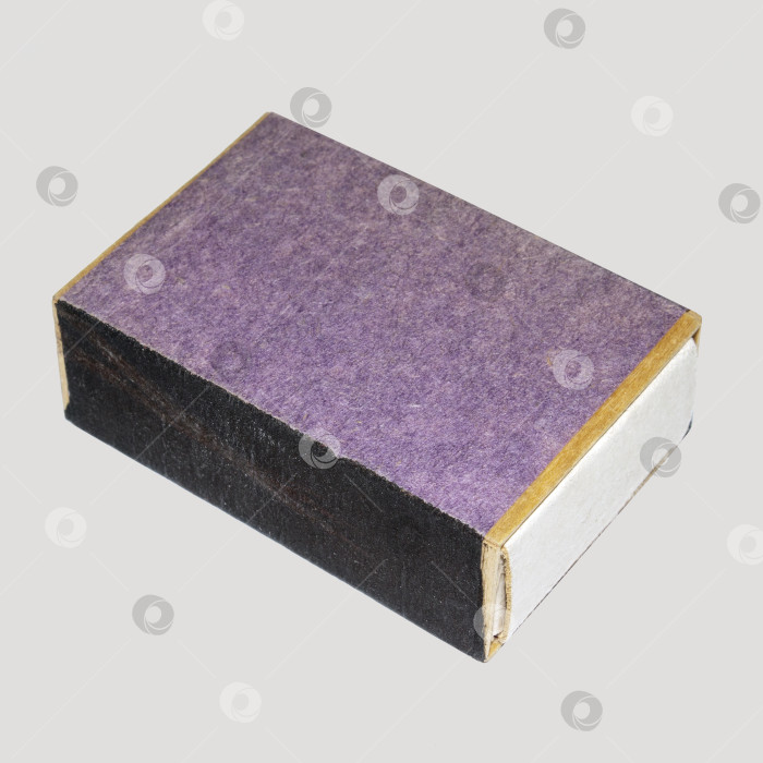 Скачать Коробка спичек советской эпохи на белом фоне.Спички Советского Союза.Старинные антикварные спички.Спички на сером фоне. фотосток Ozero