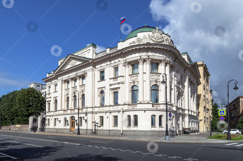 Скачать Дворец великого князя Николая Николаевича фотосток Ozero