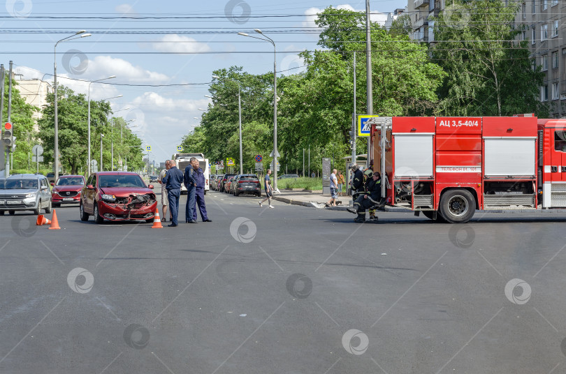 Скачать Дорожно-транспортное происшествие. фотосток Ozero