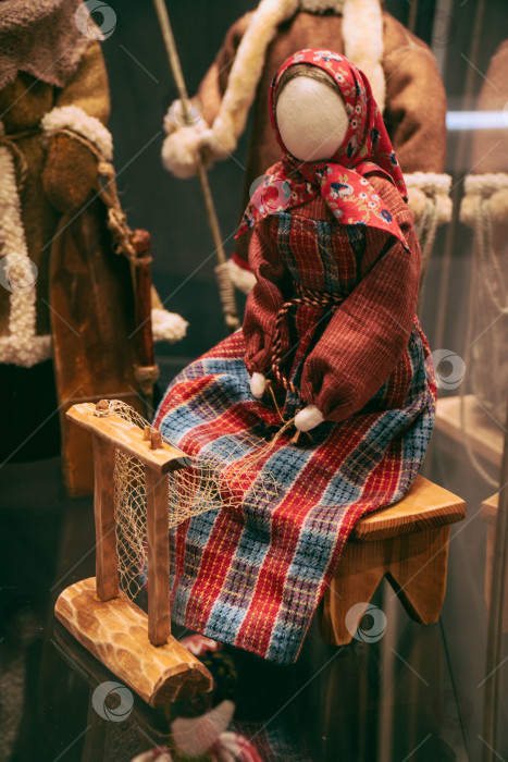 Скачать Выставка тряпичный русских-народных кукол фотосток Ozero