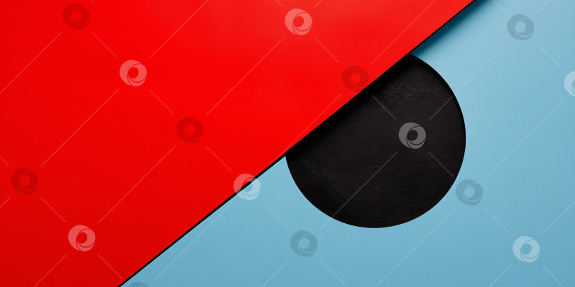 Скачать абстрактный фон с фигурами в стиле Баухауз. Яркое изображение, черный круг и разноцветные геометрические фигуры. Баннер для сайта, декоративные элементы для печати фотосток Ozero