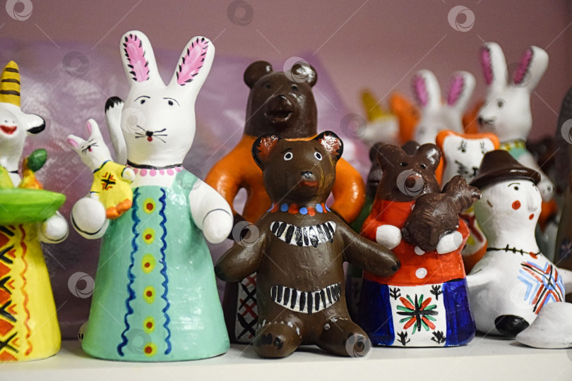 Скачать Три медведя, Дымковская игрушка фотосток Ozero
