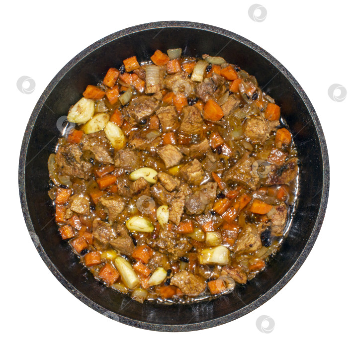 Скачать Запеканка с мясом для плова.Начинка для плова.Запеченное мясо с морковью и луком.На фоне поджаренного мяса. фотосток Ozero