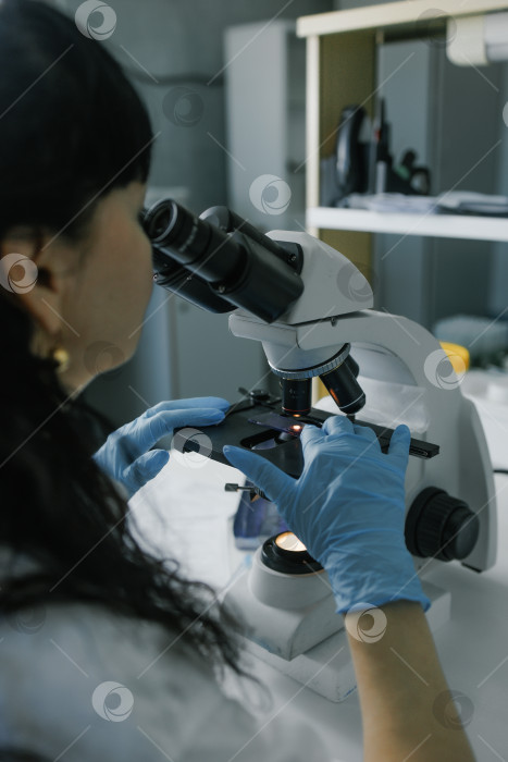 Скачать Микроскоп фотосток Ozero