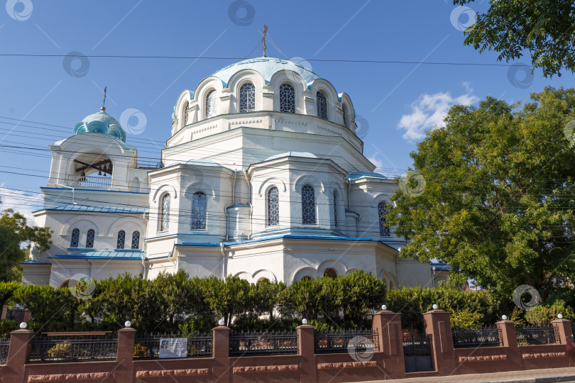 Скачать Евпатория, Россия - сентября 16, 2025- Собор Святителя Николая Чудотворца фотосток Ozero