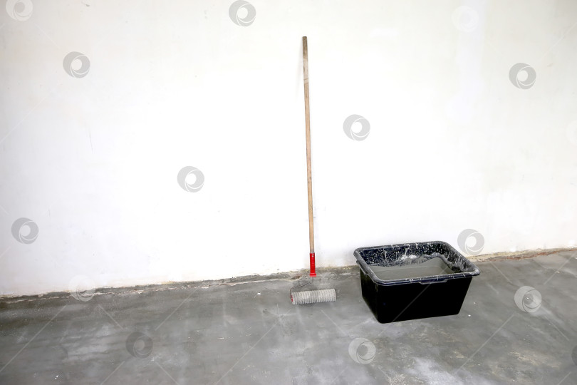 Скачать Ремонт и отделка полов с заливкой стяжки, мелкая глубина фотосток Ozero