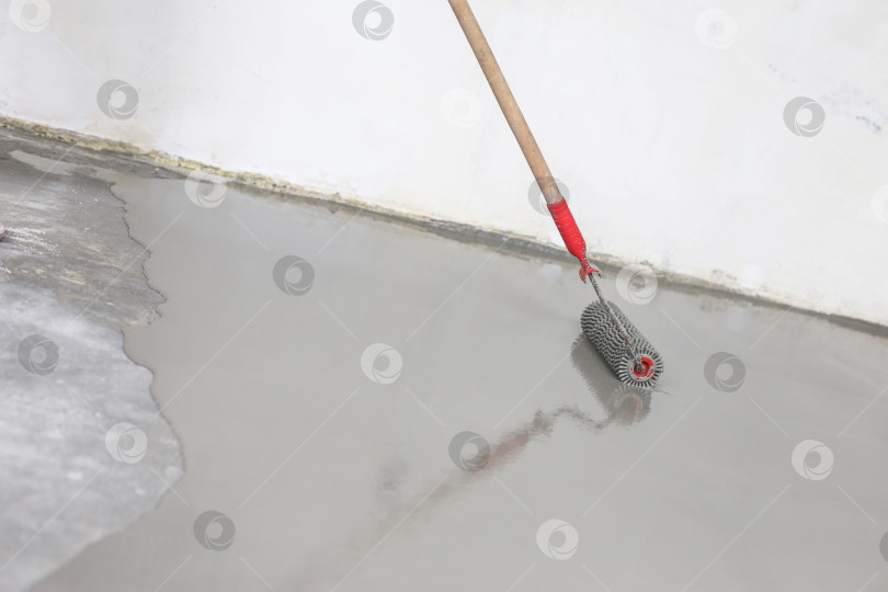 Скачать Ремонт и отделка полов с заливкой стяжки, мелкая глубина фотосток Ozero