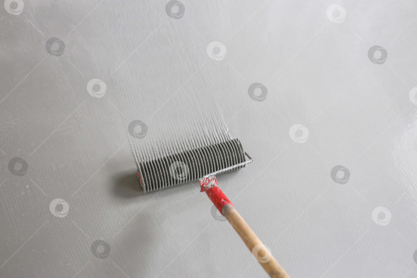 Скачать Ремонт и отделка полов с заливкой стяжки, мелкая глубина фотосток Ozero