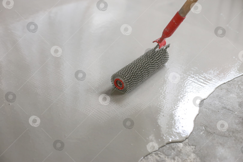 Скачать Ремонт и отделка полов с заливкой стяжки, мелкая глубина фотосток Ozero