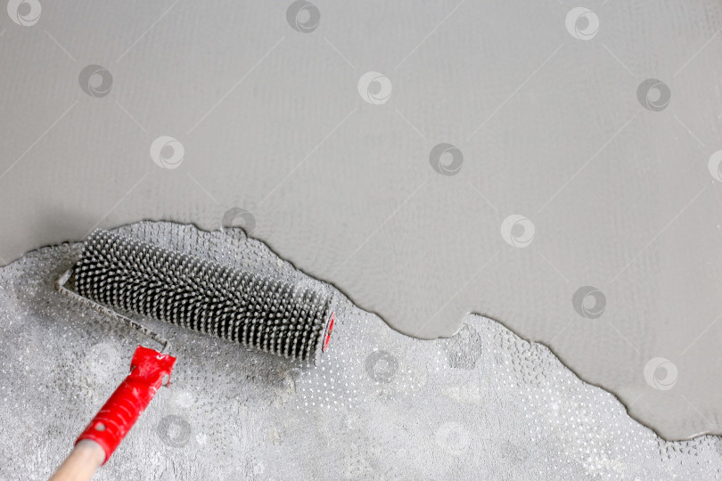 Скачать Ремонт и отделка полов с заливкой стяжки, мелкая глубина фотосток Ozero