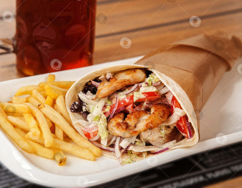 Скачать Рулет с курицей фотосток Ozero