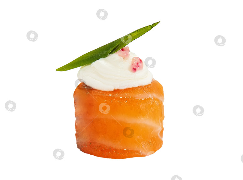 Скачать Свежие суши - традиционная японская еда на белом фоне фотосток Ozero
