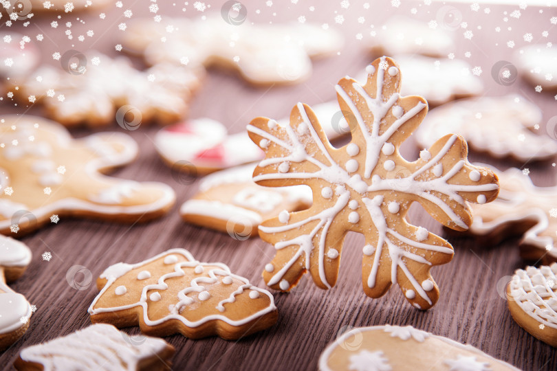 Скачать Рождественские пряники. Рождественский и новогодний фон фотосток Ozero