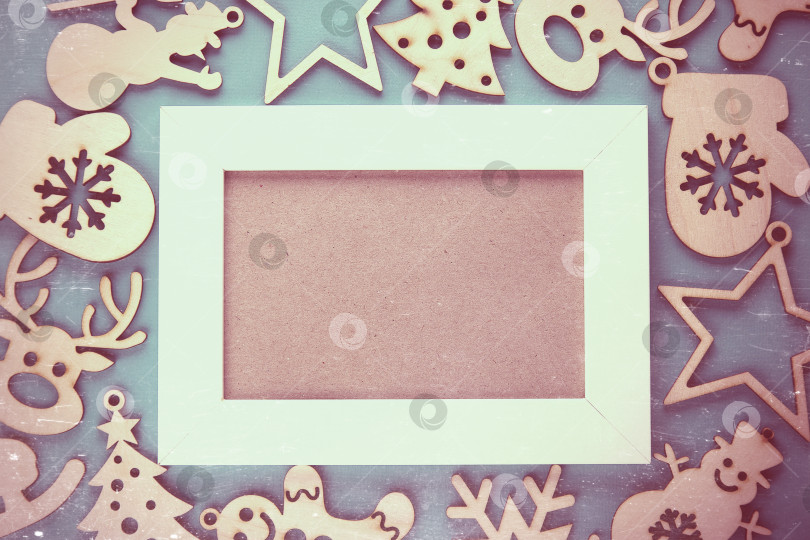 Скачать Белая рамка на синем фоне фотосток Ozero