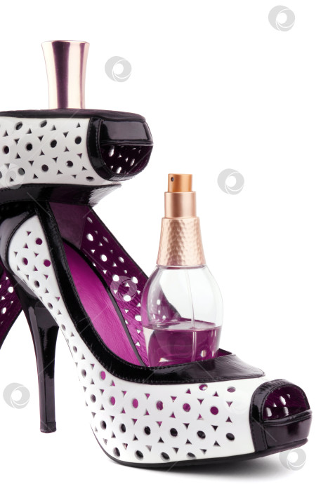 Скачать Аксессуары для придания женственности фотосток Ozero