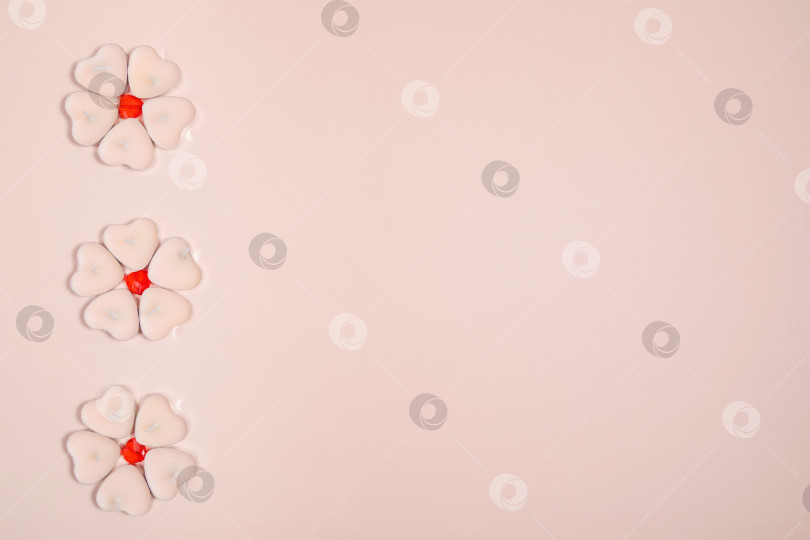 Скачать День святого Валентина, композиция из сердечек на розовом фоне. Вид сверху фотосток Ozero