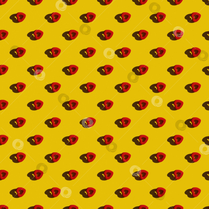 Скачать Шаблон. Красные сердечки в ряд по диагонали на желтом фоне фотосток Ozero