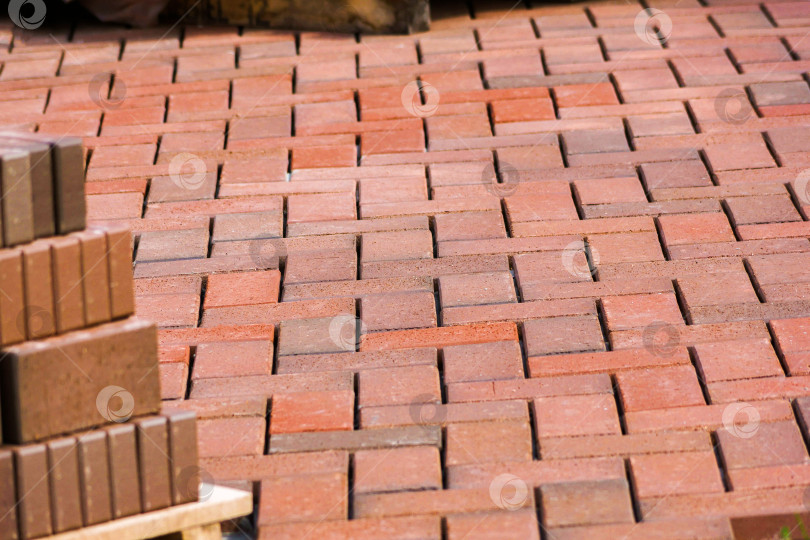 Скачать Клинкерная брусчатка для укладки дорожек в саду фотосток Ozero
