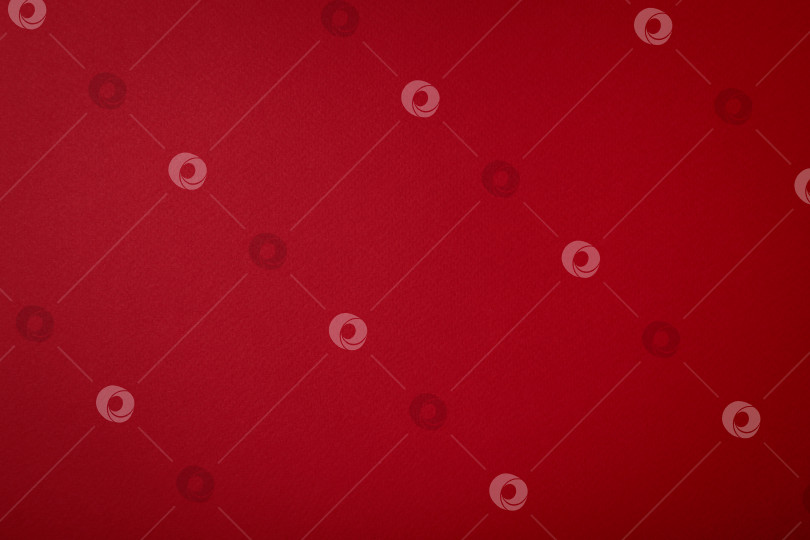 Скачать Красный фон с текстурой, горизонтальный, место для текста. фотосток Ozero