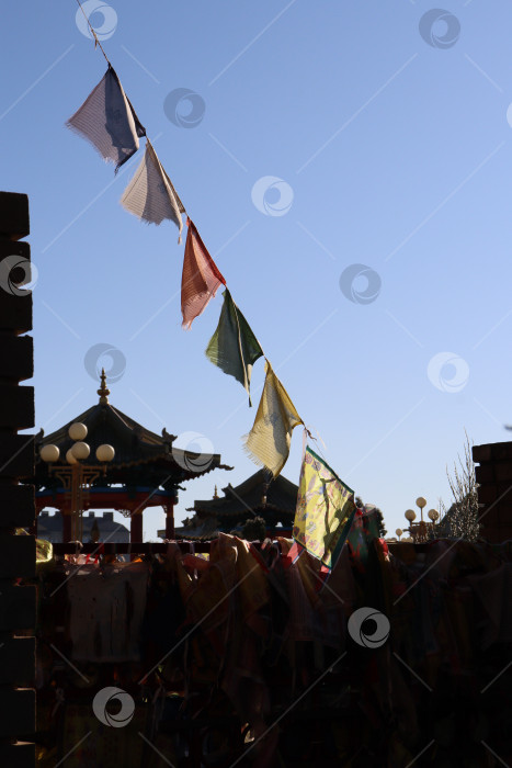 Скачать Тибетские флажки на рассвете фотосток Ozero