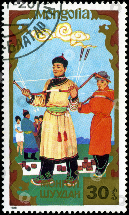 Скачать МОНГОЛИЯ - ОКОЛО 1988 года: марка, отпечатанная Монголией, изображает стрельбу из лука, около 1988 года фотосток Ozero