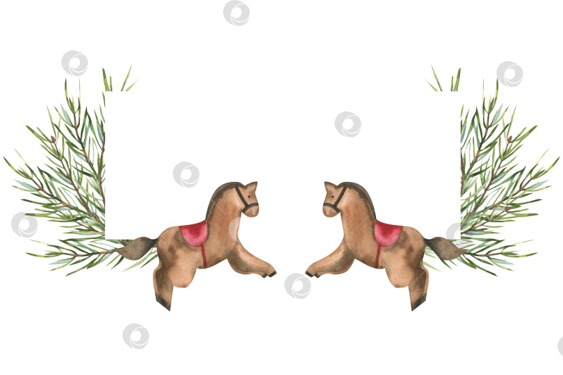 Скачать Шаблон рождественского праздничного баннера с акварельными зелеными еловыми ветками и деревянной игрушечной лошадкой. Новогодняя ретро-рамка с зимним декором, клипарт для плаката, дизайна упаковки фотосток Ozero