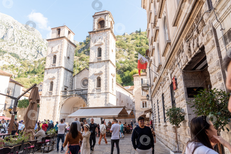 Скачать Котор, Черногория, 26 октября 2025 года, достопримечательность крепости в старой части города фотосток Ozero