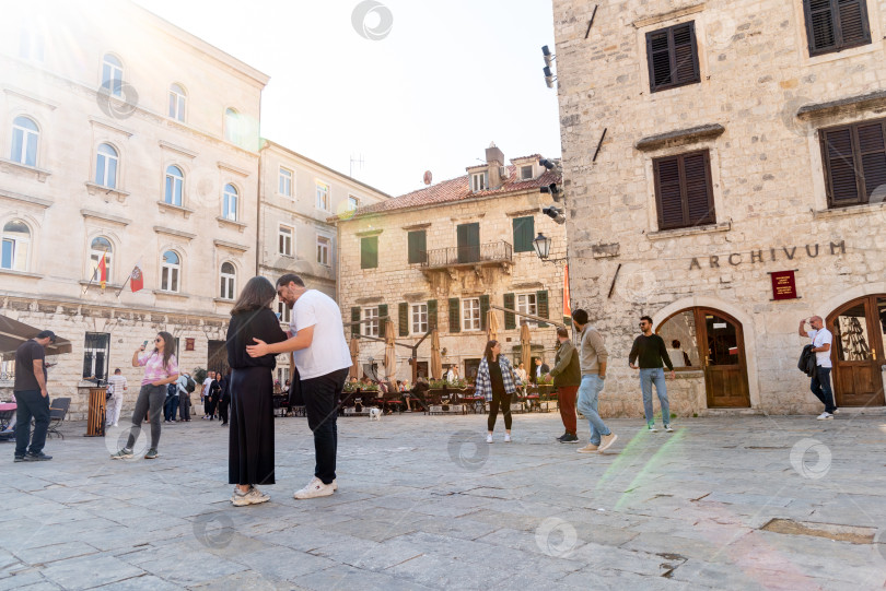 Скачать Котор, Черногория, 26 октября 2025 года, достопримечательность крепости в старой части города фотосток Ozero