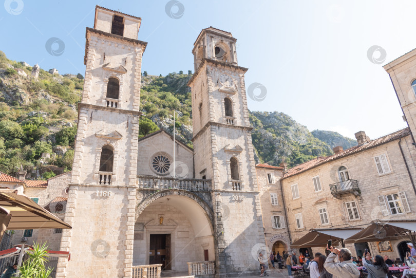 Скачать Котор, Черногория, 26 октября 2025 года, достопримечательность крепости в старой части города фотосток Ozero