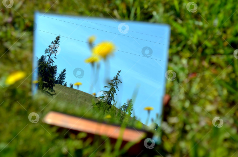 Скачать пейзаж в отражении зеркала фотосток Ozero