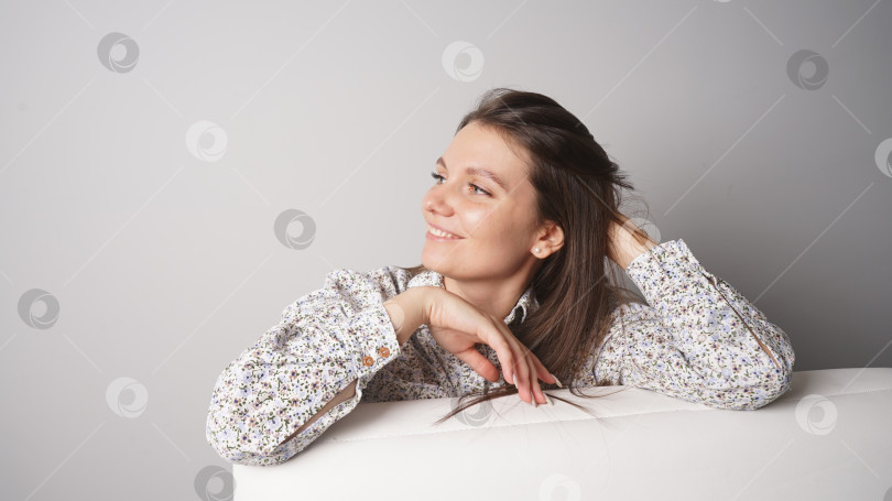 Скачать девушка фотосток Ozero