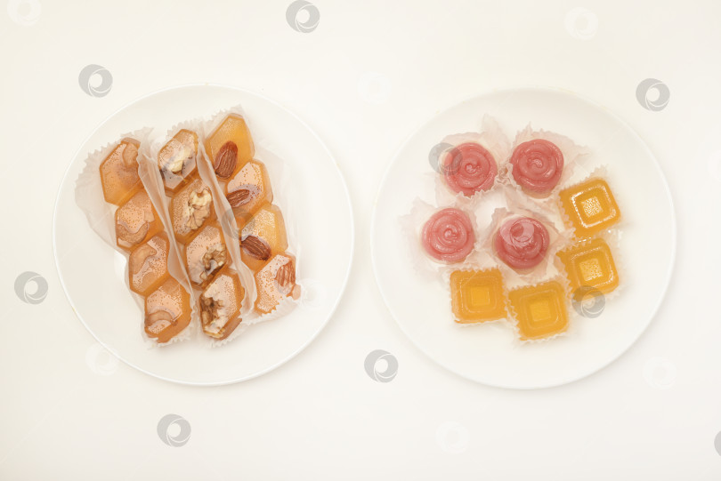 Скачать Апельсиновый джем с орехами. Сладкая закуска. фотосток Ozero