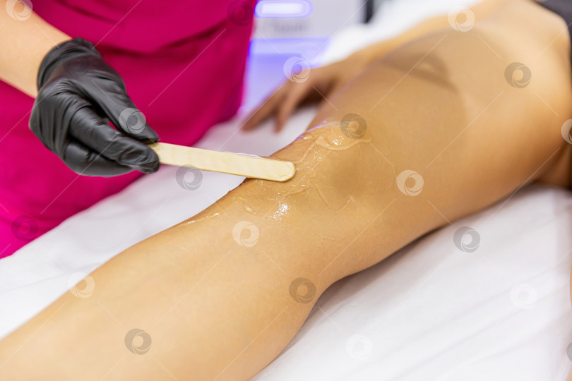 Скачать Процедура эпиляции фотосток Ozero