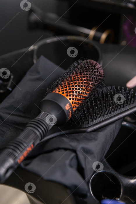 Скачать Расчески фотосток Ozero